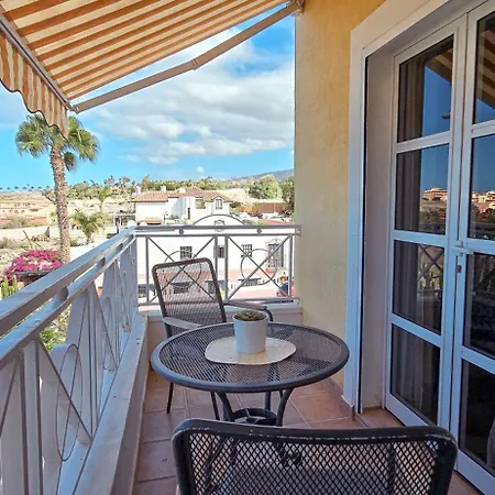 Beautiful El Duque Appartamento